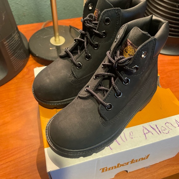 Size 9 Toddler Black Timberland Boots - Picture 4 of 6